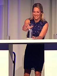 Jun 24, 2021 · 'hélène hendriks, dit is beneden stand!' video 24 jun. Datei Helene Hendriks 1511126100 Jpeg Wikipedia