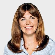 Holly Mead's Instagram, Twitter & Facebook