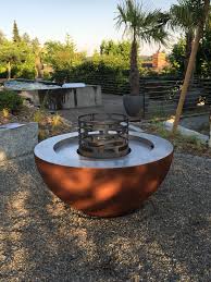 Die Moderne Art Des Grillens Feuerkugelgrill Mit 2 Feuerringen Grillieren Oder Geniessen Sie Sc Feuerstelle Grill Feuerstellen Im Freien Grillplatz Im Freien