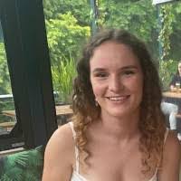 Pamela Currie's Instagram, Twitter & Facebook