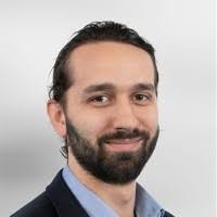 1200+ profilů „Eisenhardt“