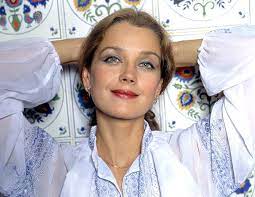 1 day ago · актриса ирина алферова развеяла слухи, которыми в последнее время обросла ее госпитализация. Irina Alferova I Ee Muzhya Chto Znachit Imet Oporu Pod Nogami