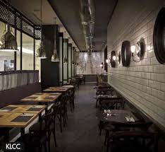 Melur & thyme is a celebration of nostalgia bringing east and west, old and new together. Melur And Thyme