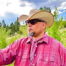 Donald Parnell's Instagram, Twitter & Facebook