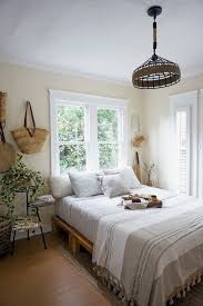 At first glance, decorating a small bedroom can seem quite limiting. Home Furniture Tips You May Be Taken Aback The Majority Of People Usually Do Not Put Much Eff Bedroom Furniture Layout Small Bedroom Small Bedroom Furniture