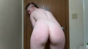 Slow Motion Twerk Curvy Trans Man