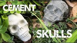 These skull logs are the best thing to happen to halloween since candy. Easy Diy Cement Skulls Tutorial Here S Your Weekend Halloween Project Youtube