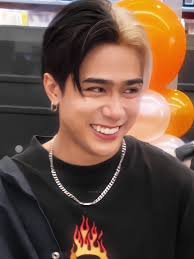 Josh Cullen's New Hair