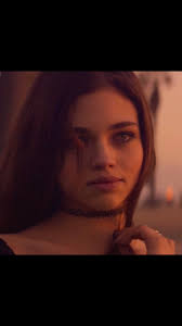 𝑰𝒏𝒅𝒊𝒂 𝑬𝒊𝒔𝒍𝒆𝒚༻꧂님의 Instagram photo • Jan 10, 2025 at 7:44 AM