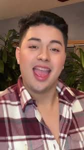 Josue Damas Se Burla De La Cancion Cucu Rucu