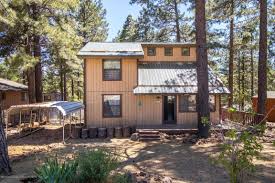 2754 Nakai Trl Flagstaff Az 86001 2 Bed 2 Bath 329 000 Take In The Cool Mou House Styles Real Estate Flagstaff