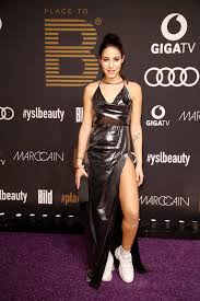 Hakkında ise hayranları genellikle aslen nereli? Almila Bagriacik Die Frau An Borowskis Seite Stern De