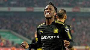 Born 2 october 1993) is a belgian professional footballer who plays as a striker for premier league club crystal palace, on loan from chelsea, and the belgian national team. Bundesliga Michy Batshuayi Bags Brace And Assist On Dream Borussia Dortmund Debut At Cologne