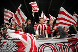 ⚽najstarszy klub sportowy w polsce ⚪️ dołącz do oficjalnych fanklubów cracovii: Polonia I Cracovia Czemu Kibice Zakonczyli Najstarsza Zgode W Polsce