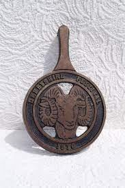 Black Cast Iron Trivet Or Wall Hanging Vintage Kettle Stand Tea Pot Stand Derbyshire Festival 1979 Made By Ti Parkray Ltd Wall Hanging Cast Iron Tea Pots