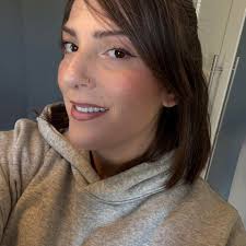 Golfer's encounter with a goose