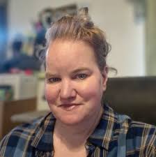 A local community embraces teapot rivalry after losing world record to  Texas. MORE HERE