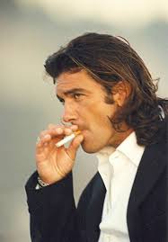 El actor nos recibe en exclusiva en málaga, para hablarnos sobre sus próximos. Antonio Banderas Young Google Search Schauspieler Filmstars Schonsten Manner