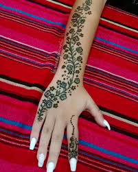 You can choose any design that you want, just as you can with a regular tattoo. 50 Henna Tattoo Ideas Beautiful Inspirations