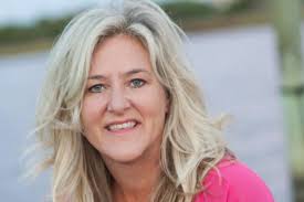 Mary Ballance's Instagram, Twitter & Facebook