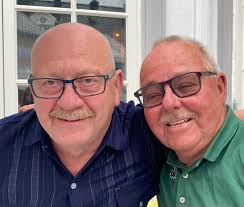 Vidar og Jan spiller inn den nye terrassen torsdag 10.07. Kl 19.00 Her blir  det god musikk og høy hyggefaktor🎸🎵🥳 Vel Møtt!