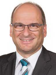 Pobočky můžete procházet jednotlivě, hledat podle. Vrank Wie Viel Verdiene Ich In Der Ausbildung Profil Magazin