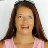 Catherine Looney's Instagram, Twitter & Facebook