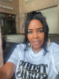 Introduction and hello from Deedee