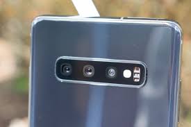 The regular galaxy s10 also has three cameras on the rear, but only a single selfie camera on the front. The Samsung Galaxy S10 Snapdragon Exynos Review Almost Perfect Yet So Flawed