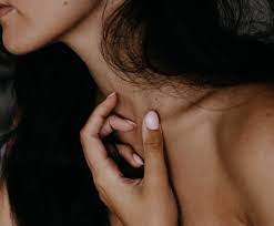 Cand ganglionii de la gatul micutului se inflameaza, atunci parintii vor sti ca este un motiv de ingrijorare, deoarece acest lucru ascunde o problema serioasa. Limfadenopatia Ce Boli Poate Ascunde Inflamarea Ganglionilor Limfatici