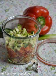 Speck anbraten, eine zwiebel dazugeben und andünsten. Ideen Und Rezepte Fur Selbstgemachte Suppen Im Glas Zuckersusse Apfel Kreativer Familienblog Und Reiseblog