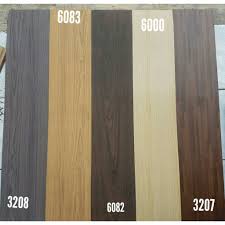 Ruang pertemuan perusahan, ruang pertemuan untuk keluarga, ruang pertemuan untuk acara religius (gereja, masjid, wihara) dan tempat suci lainya. Lantai Vinyl Motif Kayu Tebal 2mm Shopee Indonesia