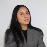 Carolina Zeledon's Instagram, Twitter & Facebook