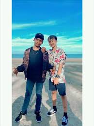 Nomor wa wahyu kadeo dan nomor wa artis lain merupakan sesuatu hal yang menjadi privasi bagi public figur atau artis. Wahyu Kadeo Photos Facebook