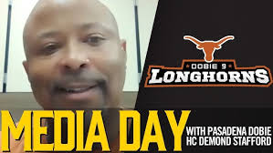 Pasadena Dobie at Deer Park