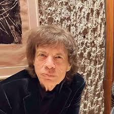 IT'S SO SAD NONE OF MY FAN SAID HELLO TWO WEEKS!