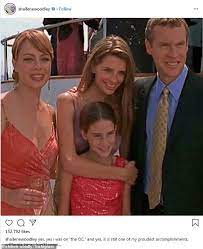 For many, watching ryan, marissa, seth and summer battle endless scandals on the oc was a staple part of their teenage years through the early 2000s. Shailene Woodley Anrufen Die Auf Der O C Eines Ihrer Stolzesten Errungenschaften In Throwback Snap Aktuelle Boulevard Nachrichten Und Fotogalerien Zu Stars Sternchen