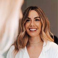 Elizabeth Mongillo's Instagram, Twitter & Facebook