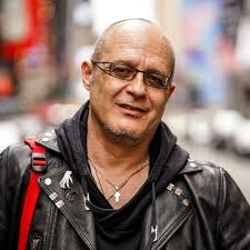 BR ANALYSIS. Local business owners pooling money for startup investments