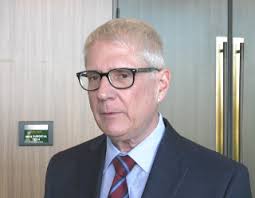 Escanaba Upper Elementary students decorate ornaments for the city's  Christmas tree