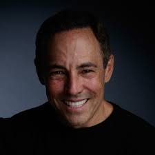 Howard Krinsky's Instagram, Twitter & Facebook