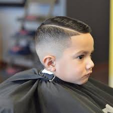 Coole frisuren fur kleine jungs coole jungs frisuren. 1001 Ideen Fur Trendy Frisuren Fur Jungs Top Trends Fur 2019