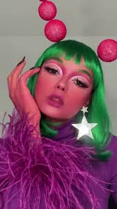 Busy catching the next spaceship back home 👽💚🪐 #alien #alienmakeup  #aliencostume #spacegirl #spacecostume #halloween #halloween2023  #halloweencostume #costumeinspo #glamalien #outofthisworld ...