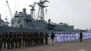 Usia minimal 20 tahun (beberapa perusahaan ada yang menetapkan usia minimal 21 tahun). Kerjasama Pertahanan Maritim Dua Kapal Angkatan Laut Australia Berlabuh Di Tanjung Priok Tribun Jakarta