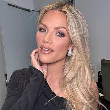 Witney Carson's Amazon Page