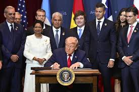 Trump lança coalizão contra narcotráfico com aliados sul-americanos | ANSA.it