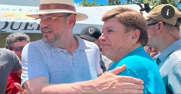 Boris Marchegiani fue el artífice de las vallas que exigían la renuncia de Rodrigo Arias, Orlando Aguirre, Carlo Díaz y Marta Acosta. Enlace en comentarios 👇