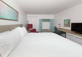 Augustine yemek misafirlerimize yemek servisi yapan restoran vardır; Hilton Garden Inn St Augustine Beach 142 2 6 4 St Augustine Hotel Deals Reviews Kayak