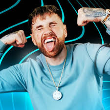 Scrappy Irish Chain Quilt by Iva Steiner of Schnig Schnag Quilts and More,  The Pattern by Jessie Fincham. Free Pattern:  https://www.quilt.today/2016/09/scrappy-irish-chain-free-pattern.html