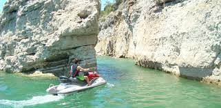 The cost of living in vacation villages at lake travis, a vri resort depends on the date, rate, number of guests etc. Lake Travis North Shore Vacation Rentals